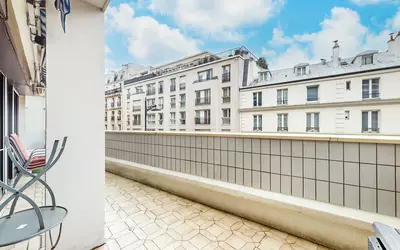 + Terrasse 17 M²