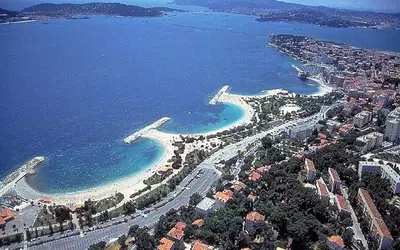 Toulon (83)