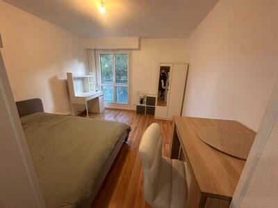 Location appartement studio Les Ulis (91940)
