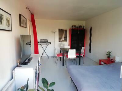 Location appartement 2 pièces Paris 19e