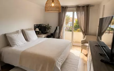 Hyères (83400)