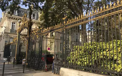 Paris 8E