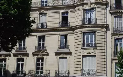 Paris 8E