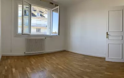 Tours (37000)