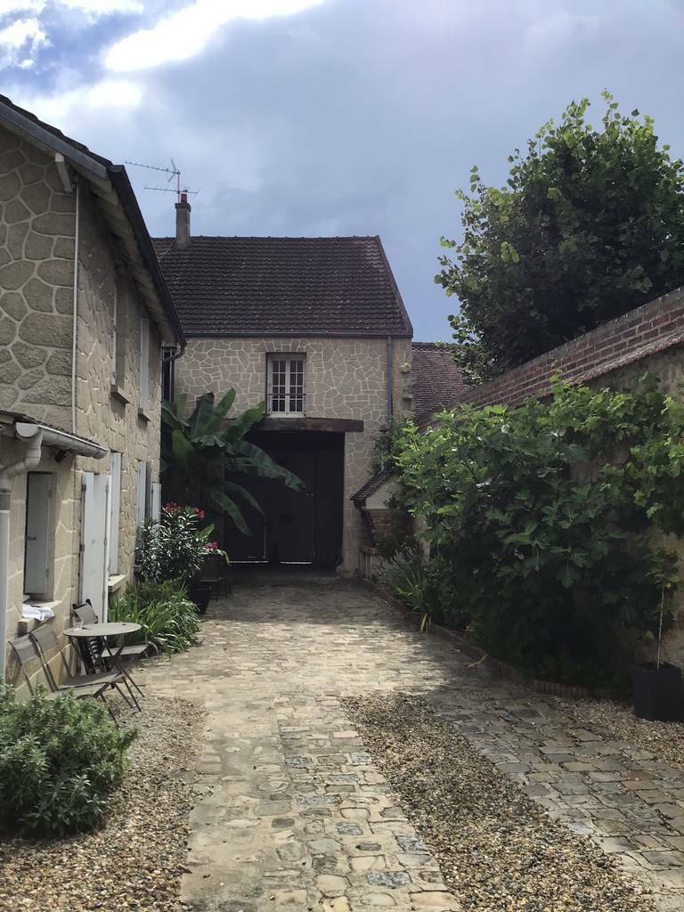 Neuville-Sur-Oise (95000)