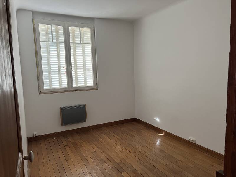 Melun (77000)