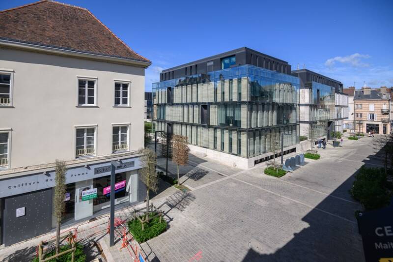 Chartres (28000)