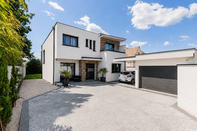 Vente maison 10 pièces Sainte-Geneviève-des-Bois (91700)