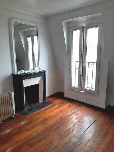 Location appartement studio Paris 18e