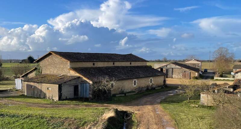 Coulombiers (86600)