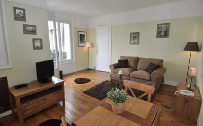 Paris 18E
