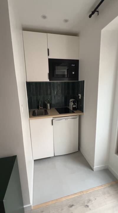 Location appartement studio Paris 17e
