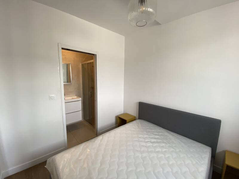 Melun (77000)