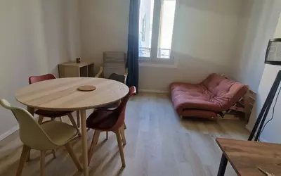 Avignon (84000)