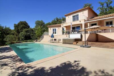 Vente maison 7 pièces Forcalqueiret (83136)