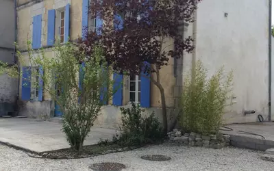 Asnières-La-Giraud (17400)