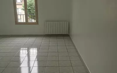 Houdan (78550)