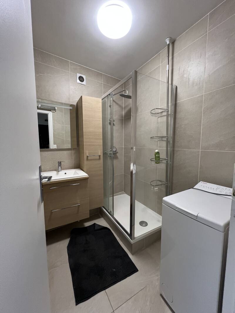 En Colocation  Clichy (92110)
