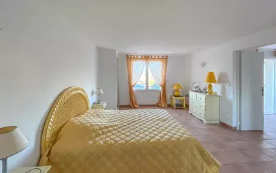 Roquebrune-Sur-Argens (83380)