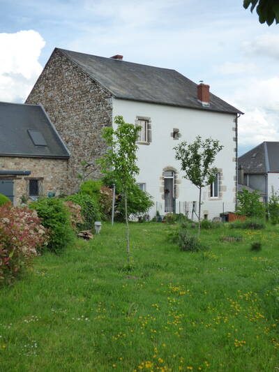 Vente maison 7 pièces Saint-Maurice-près-Pionsat (63330)
