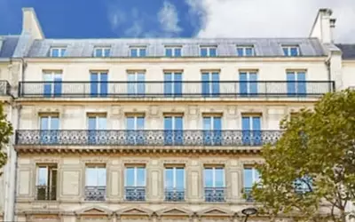 Paris 8E
