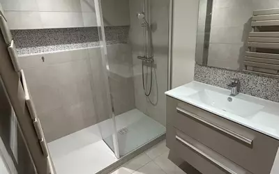 Gières (38610)
