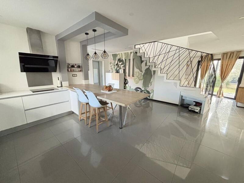 Muret (31600)