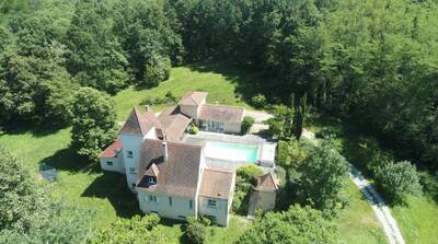 Vente maison 10 pièces Villefranche-du-Périgord (24550)