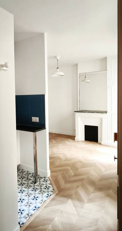 Location appartement studio Paris 7e