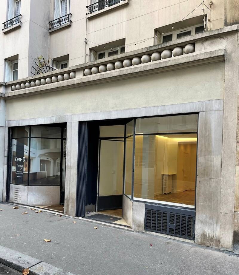 Local commercial Paris 16E - 70&nbsp;m² - 490.000&nbsp;&euro;