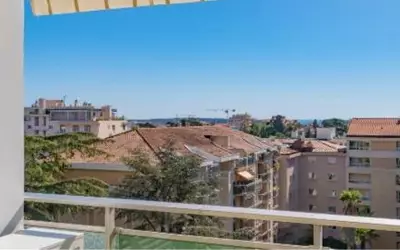 Cannes (06400)