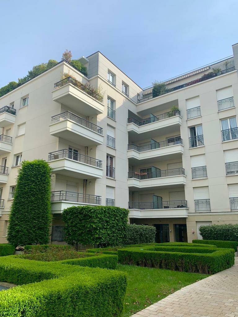 Issy-Les-Moulineaux (92130)