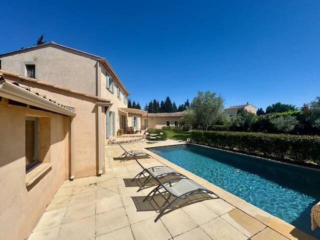 Maison Provençale Avec  Piscine-Proche Avignon Et Gare Tgv