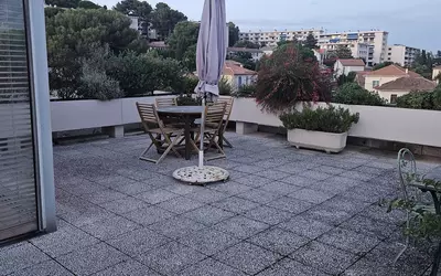 Toulon (83000)