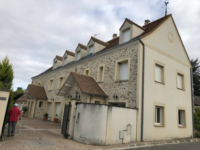 Boinvilliers (78200)