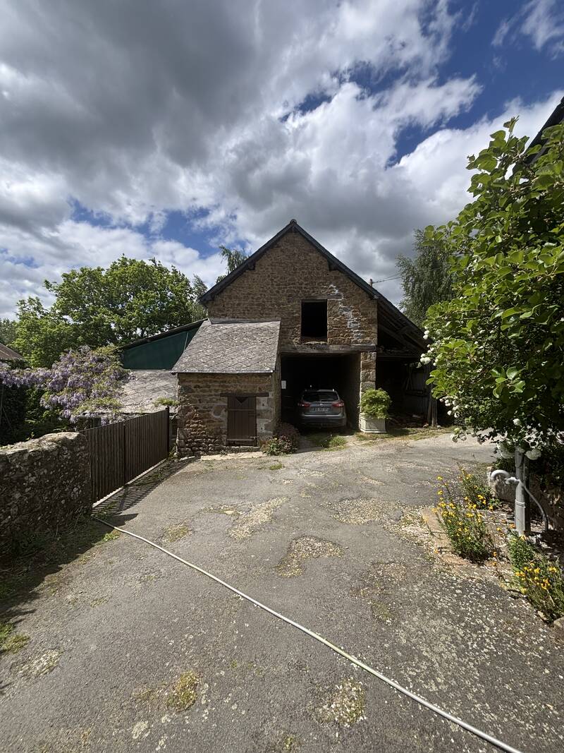 Saint-Pierre-Des-Nids (53370)