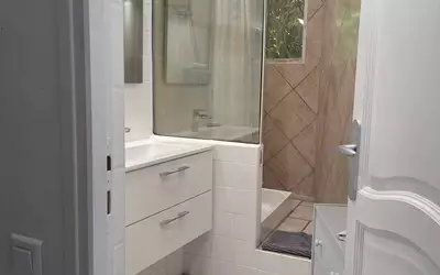 10 Mn Aix-En-Provence, A Calas-Cabries