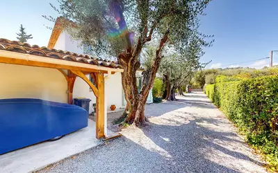 Mougins