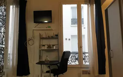 Paris 9E