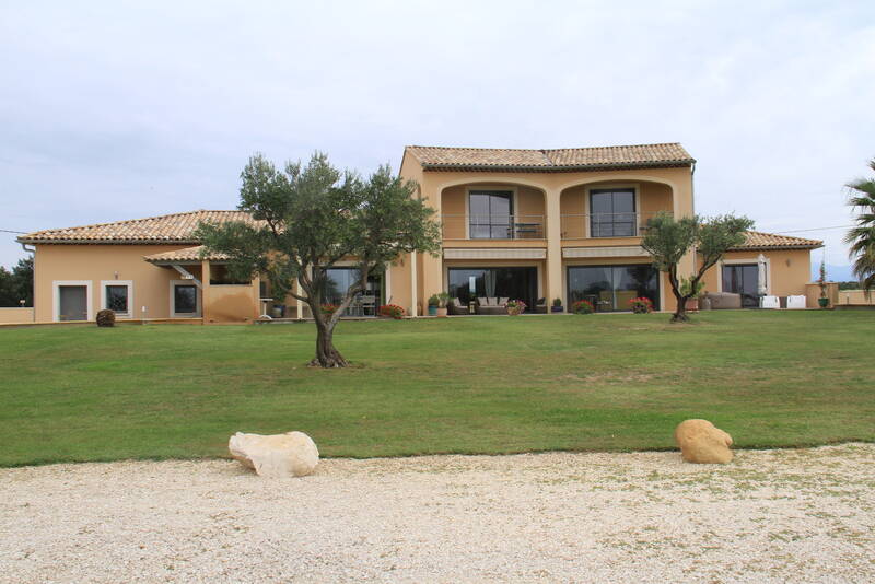 Bouchet (26790)