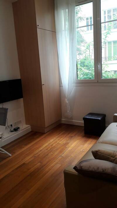 Location appartement studio Paris 16e