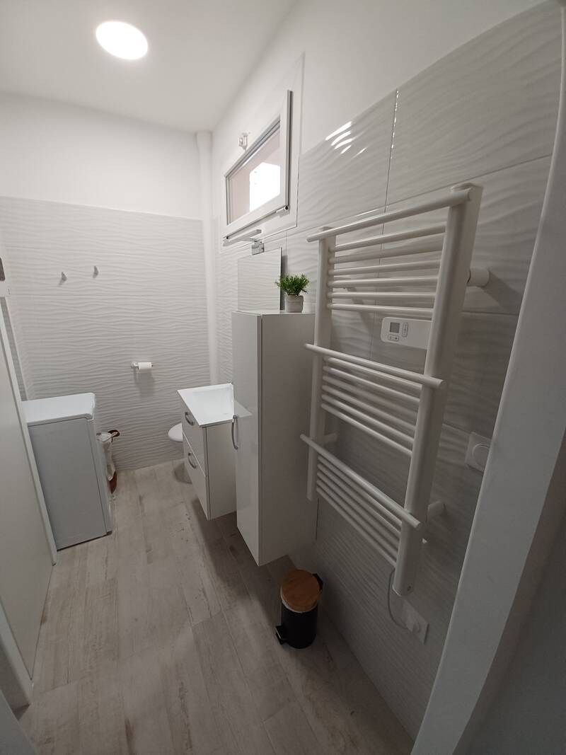 Toulon (83000)
