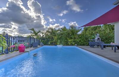 Vente maison 9 pièces Sainte-Anne (97180)