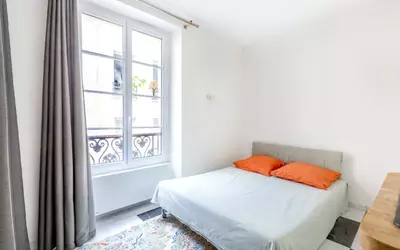 Paris 2E
