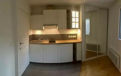 Issy-Les-Moulineaux (92130)