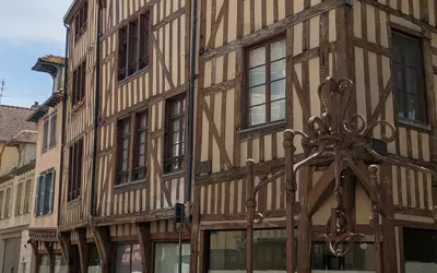 Troyes (10000)