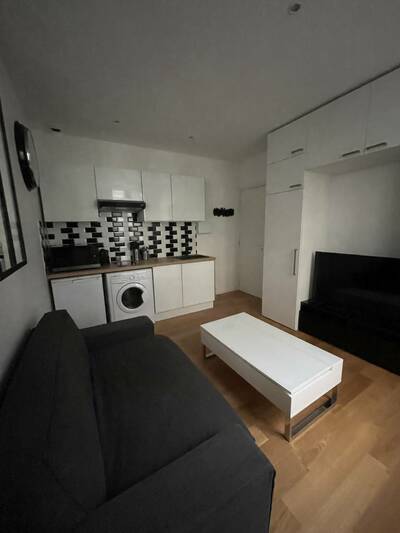 Location appartement 2 pièces Paris 18e
