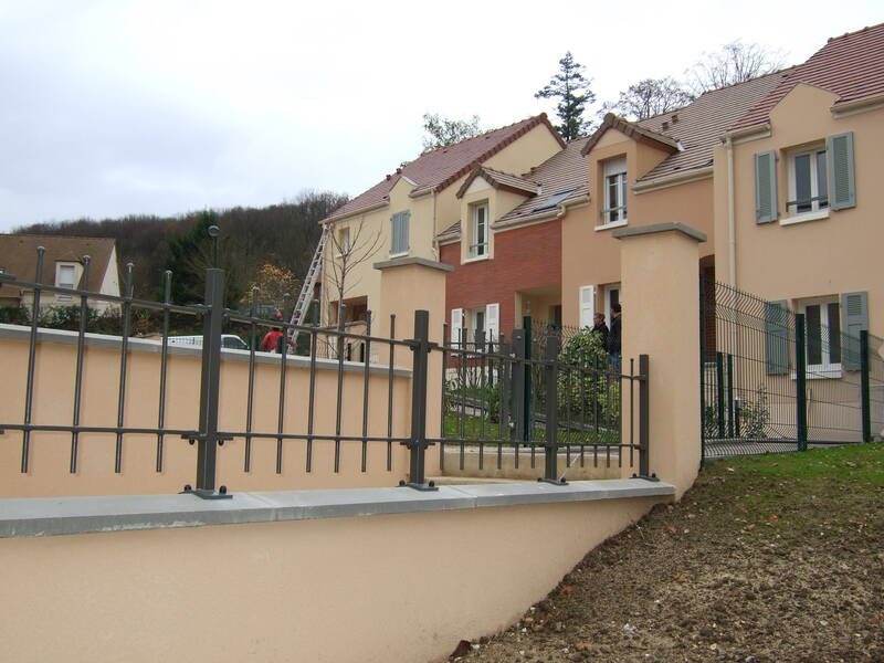 Mézières-Sur-Seine (78970)
