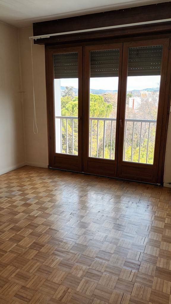 Apt (84400)