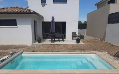 Maison 4 pièces 104 m² · à Rocbaron · 104 m² · 440 000 €